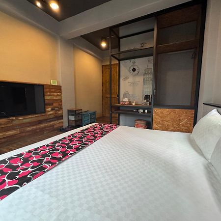 Cun Cuisine Homestay Tainan Bagian luar foto